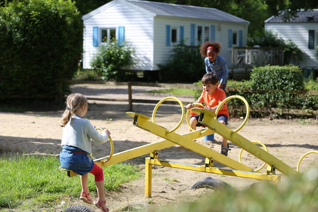 Camping Le Val De Trie Béhen Buitenkant foto